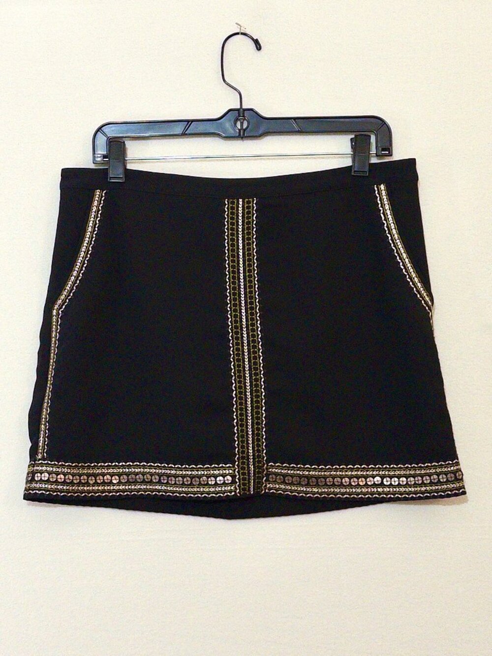 Madewell Women's Black Embroidered Sequin Mini Skirt Size 6 Workday Date Night